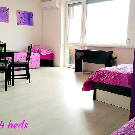 Apartments 4U Center + Free Parking Olomouc Bagian luar foto