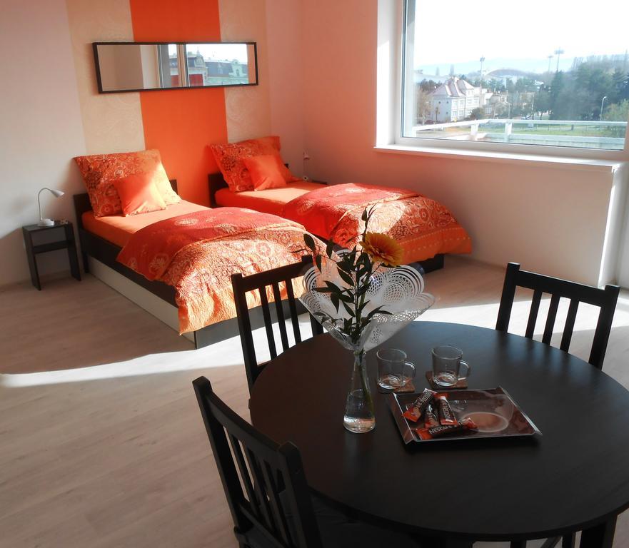 Apartments 4U Center + Free Parking Olomouc Bagian luar foto